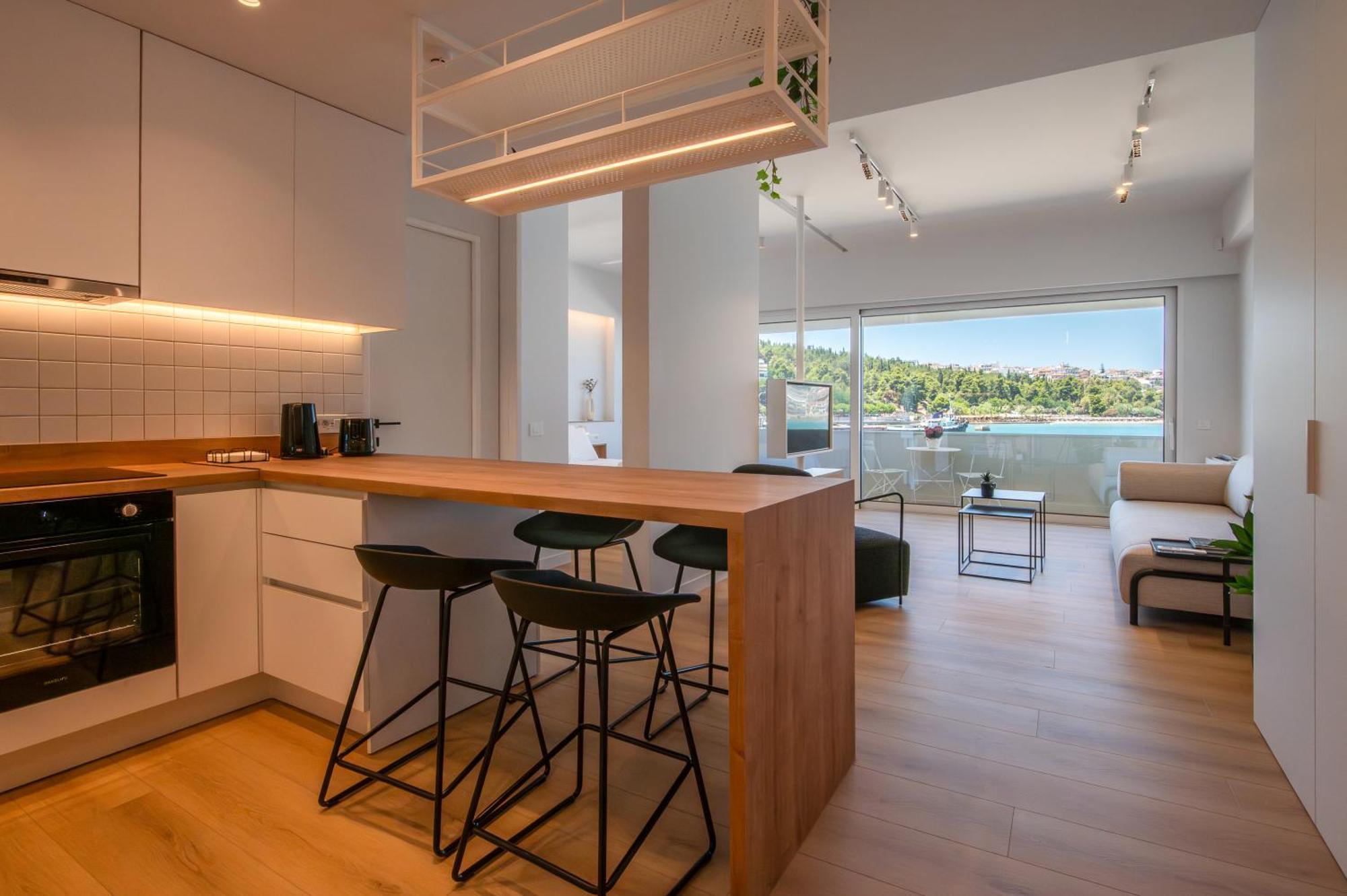 Live In Style Apartment *