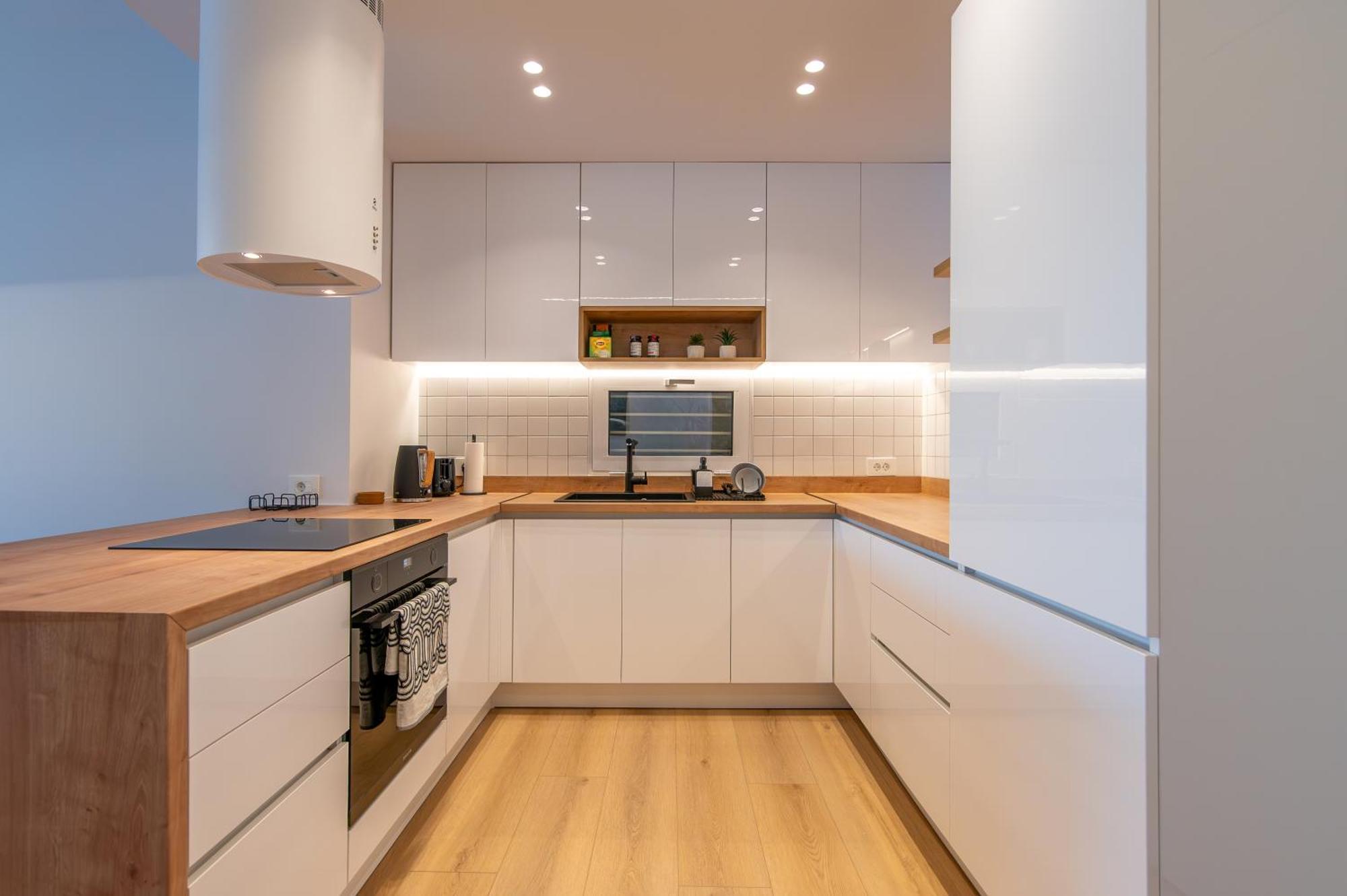 Live In Style Apartment *